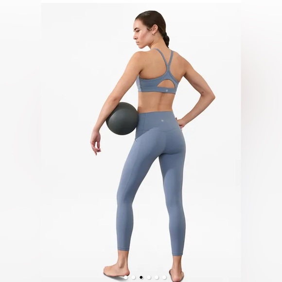 Athleta Salutation Stash Pocket II Capri PowerVita Blue , size Small Tall - Picture 6 of 9
